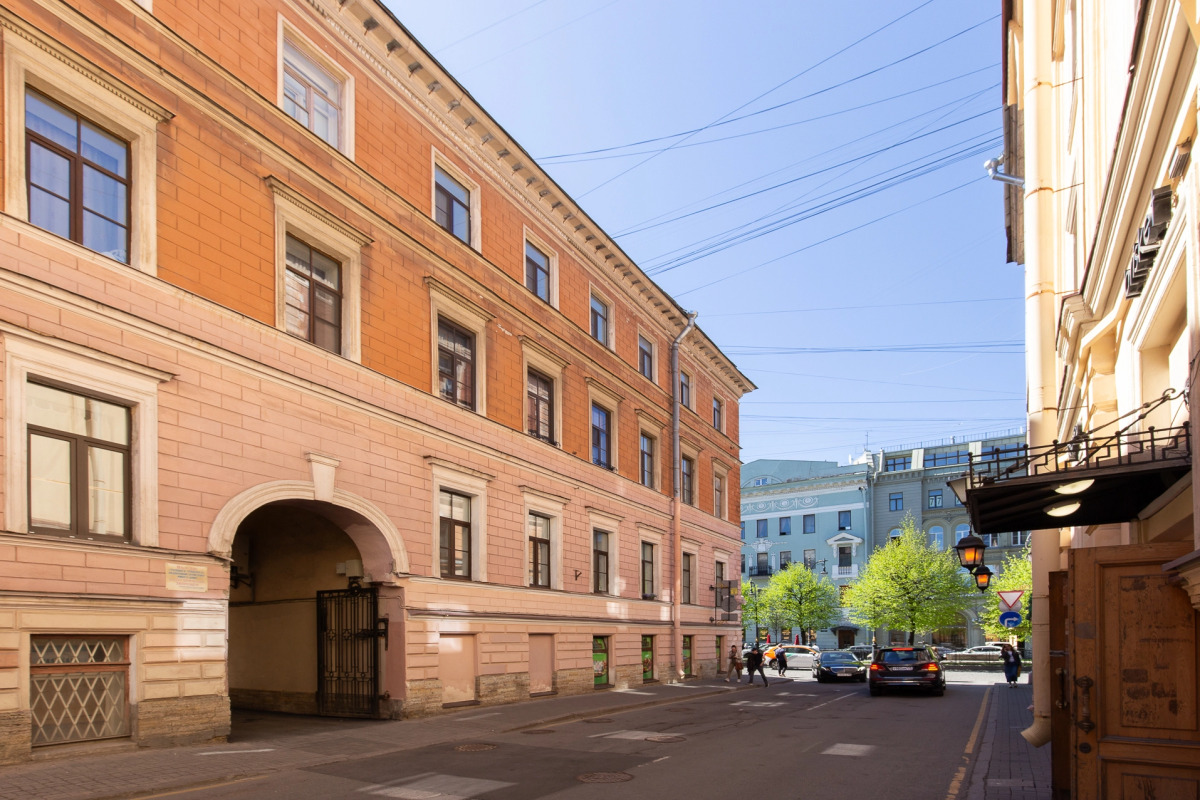 Апартаменты Город Рек на Большой Конюшенной 4/6/8 New