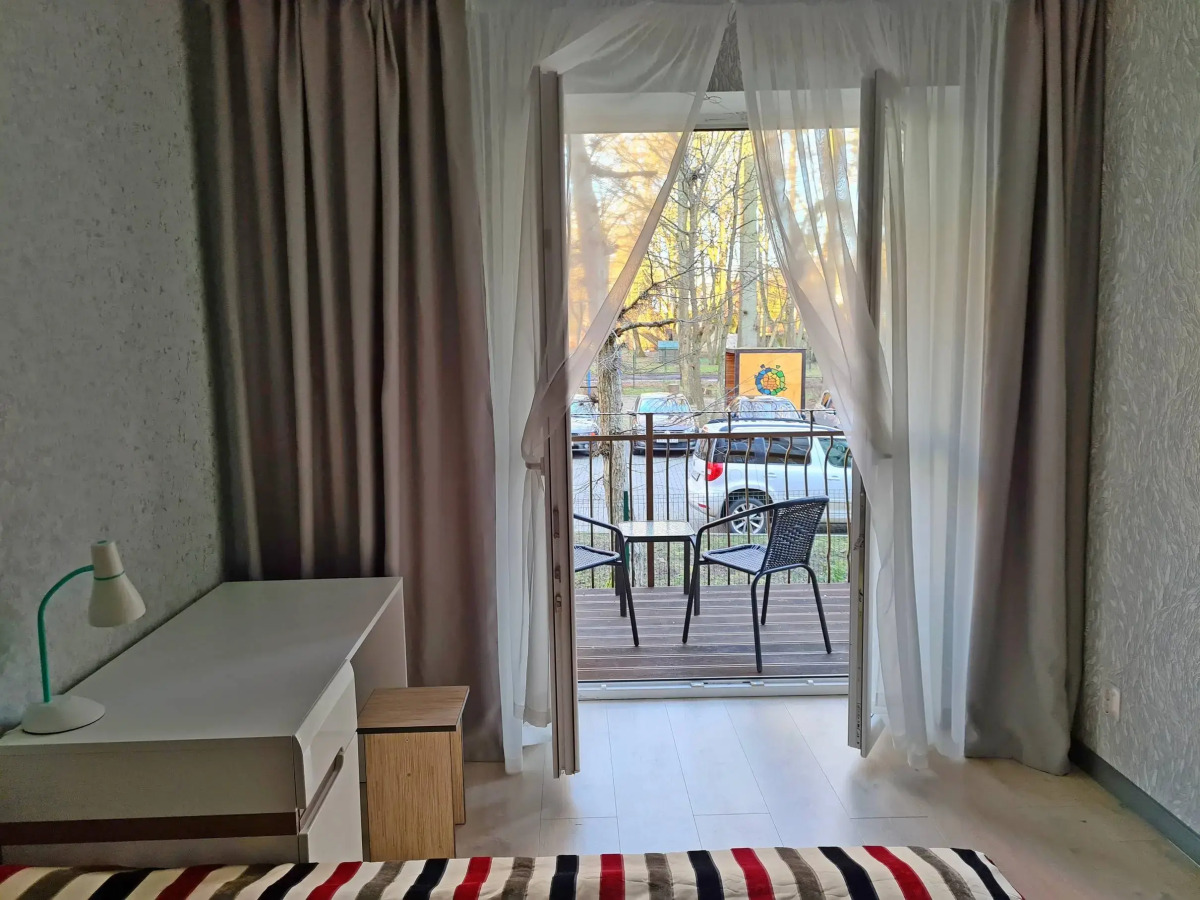 Двухкомнатная квартира на Тихомирова