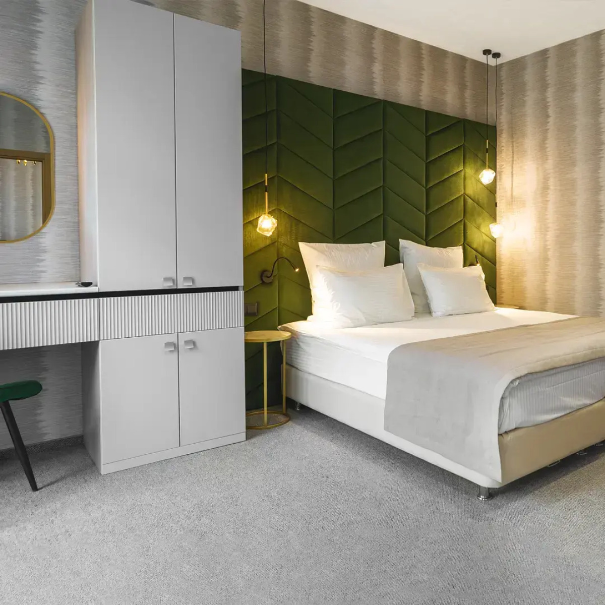 Отель Лесники