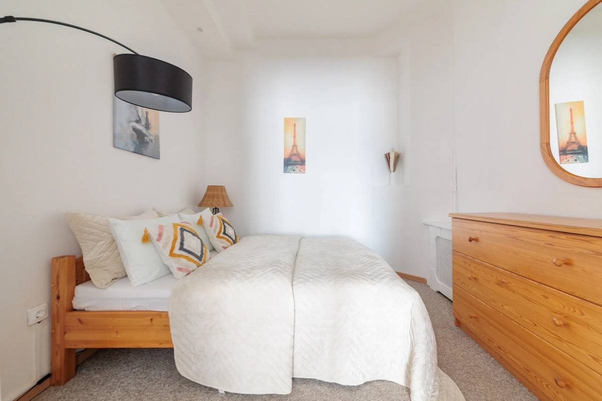 Апартаменты у Дворцовой площади DereMRents ДереМРентс