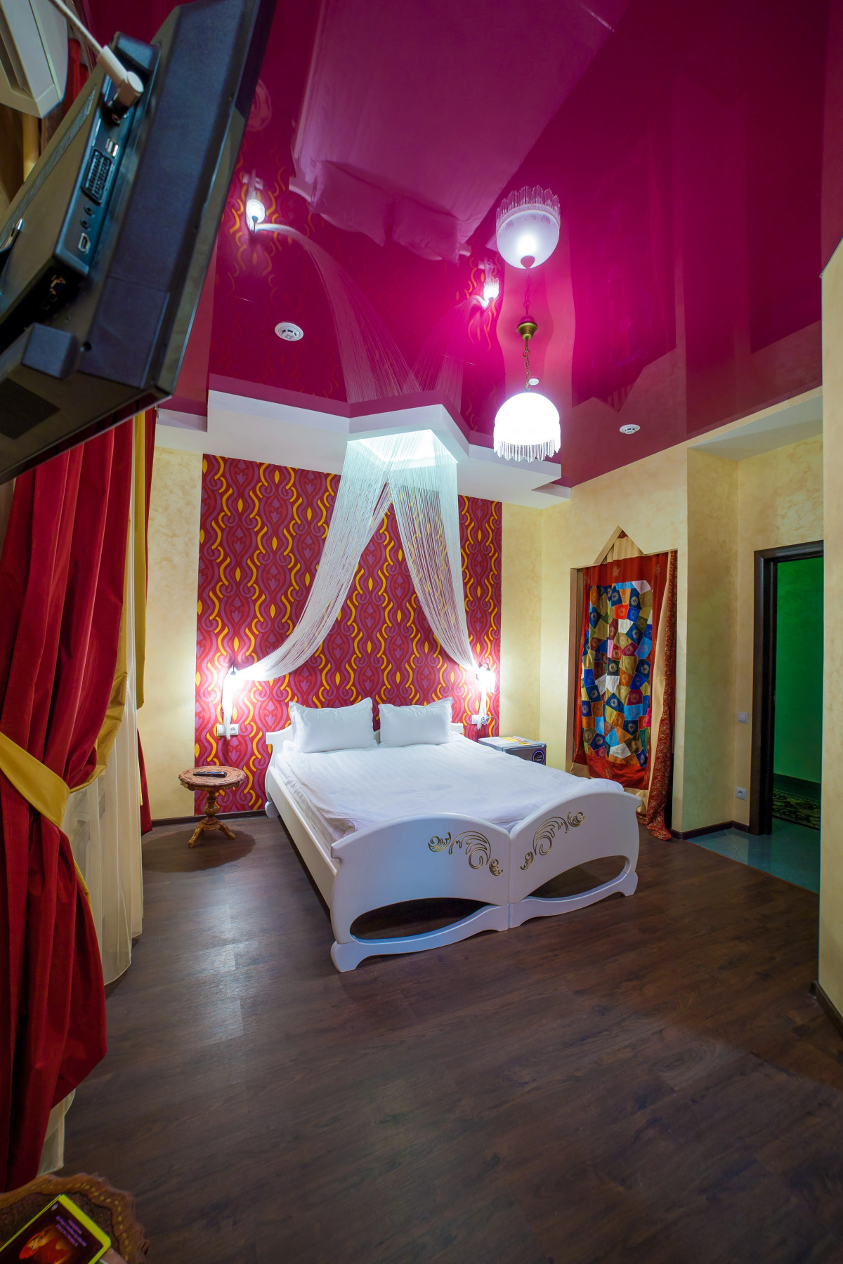 Отель Халиф