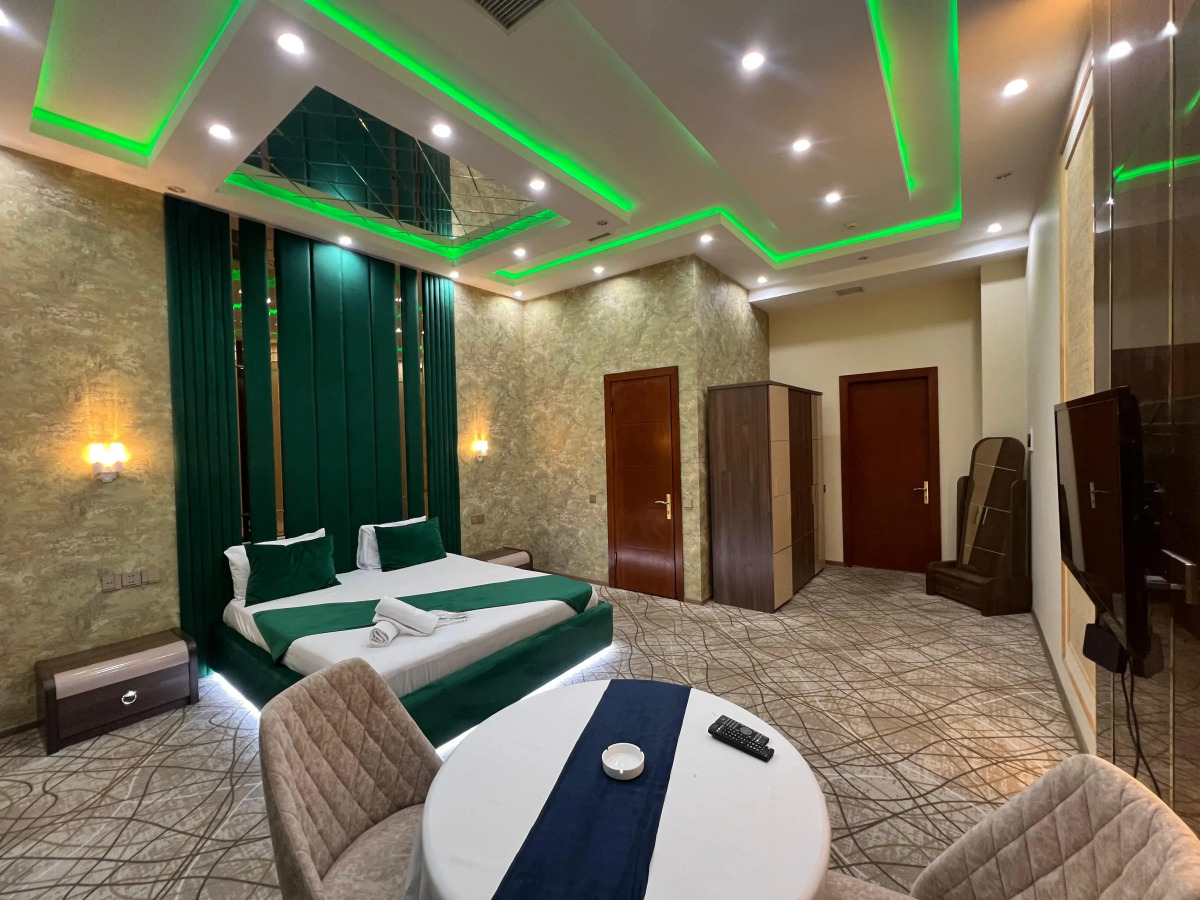 Отель Royal Mansion