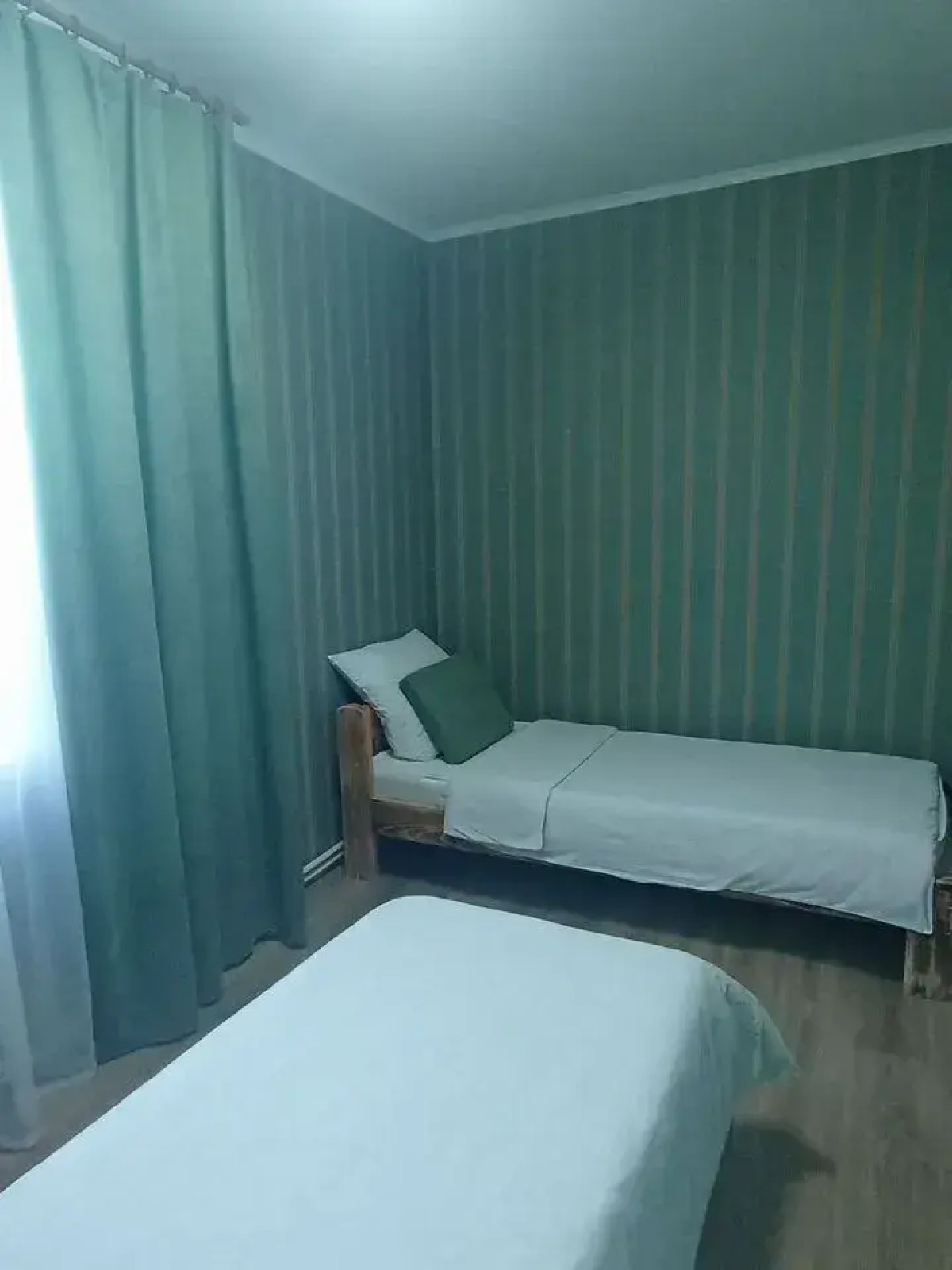 Частный дом у леса