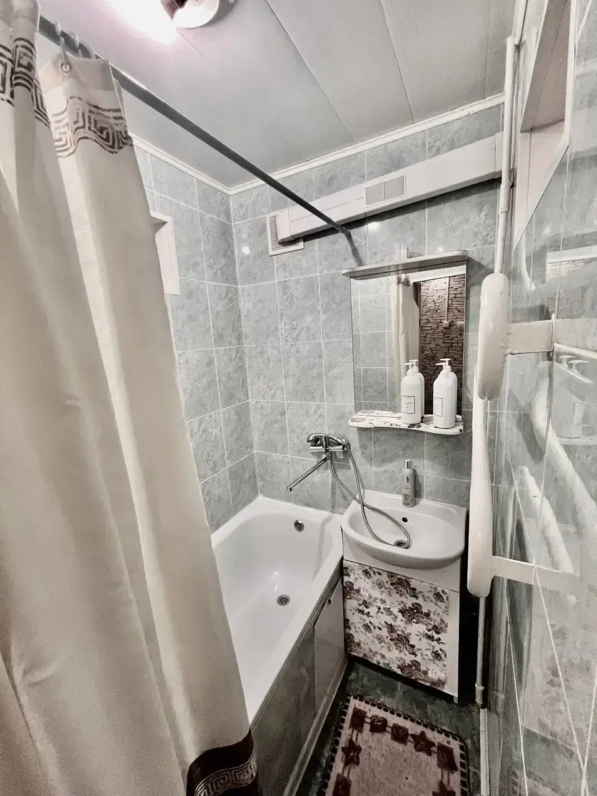 Апартаменты МИНИ СТУДИЯ ЦЕНТР КОМФОРТ