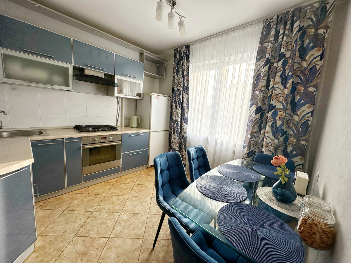 Квартира Двухкомнатная в 10 минутах пешком от набережной