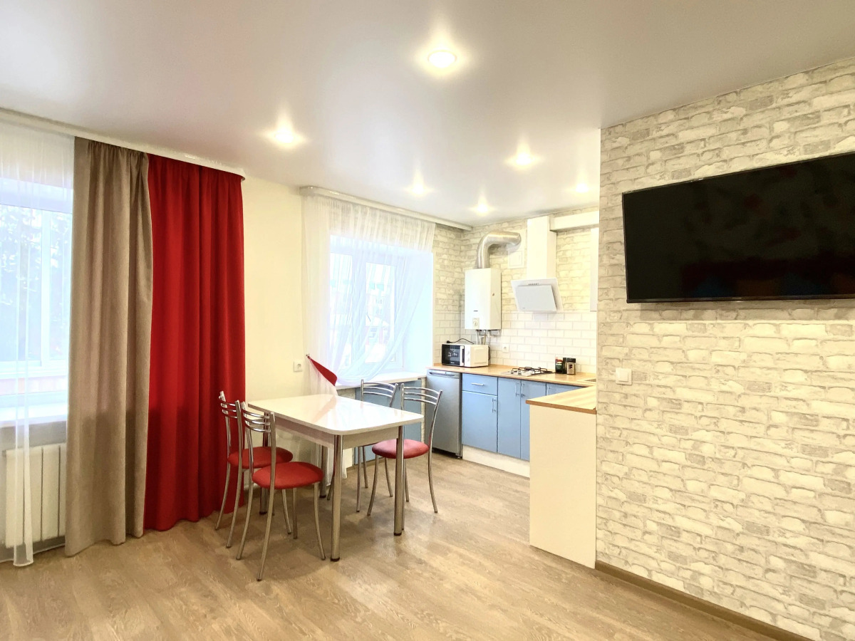 Апартаменты 2 комнатная квартира в центре города  у набережной