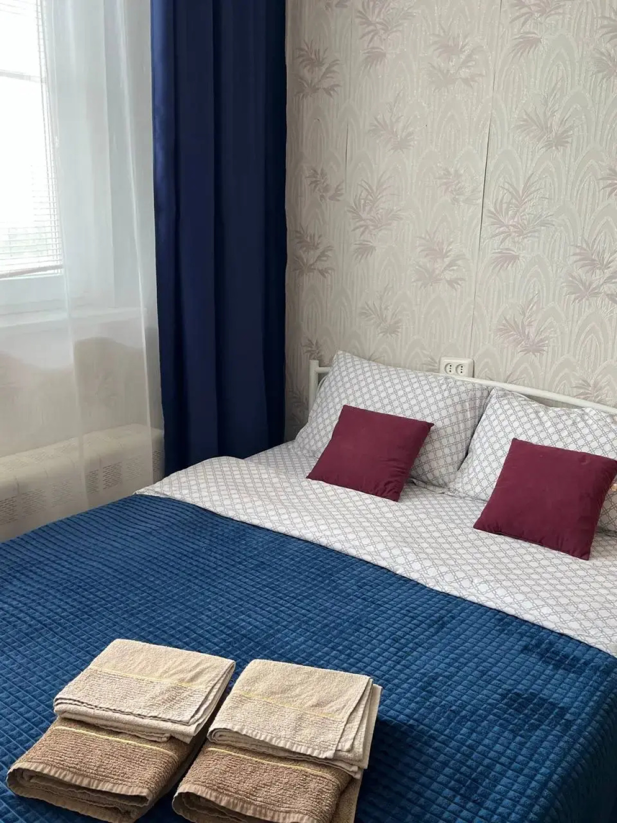 Квартира 2-х комнатная Осенний бульвар