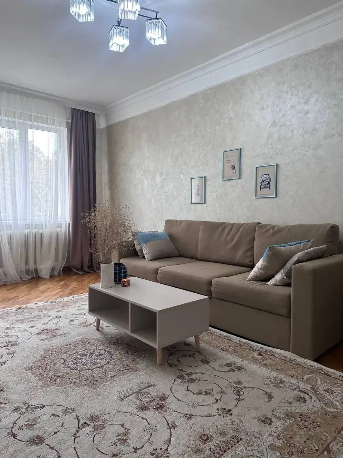 Квартира Просторная 3-комнатная в Центре Махачкалы