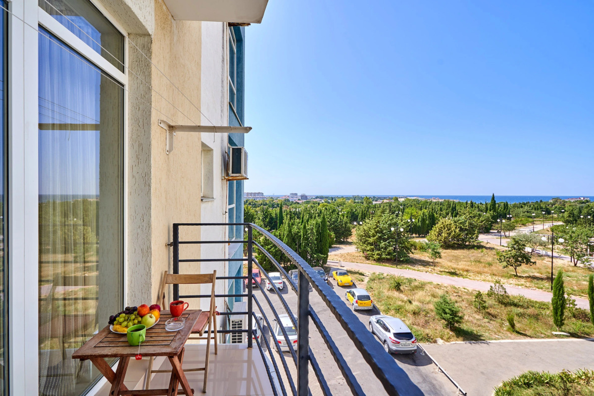 Апартаменты с видом на море в Парке Победы