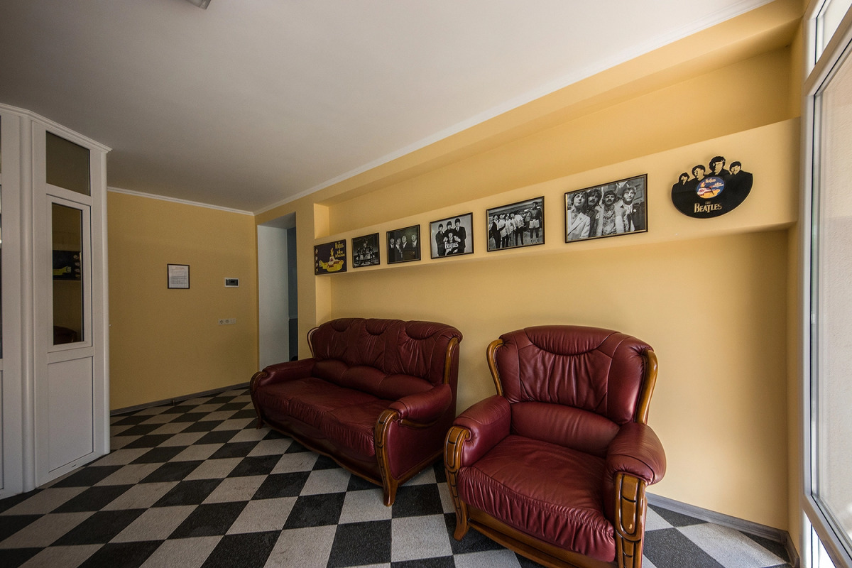 Гостевой дом Yellow Submarine