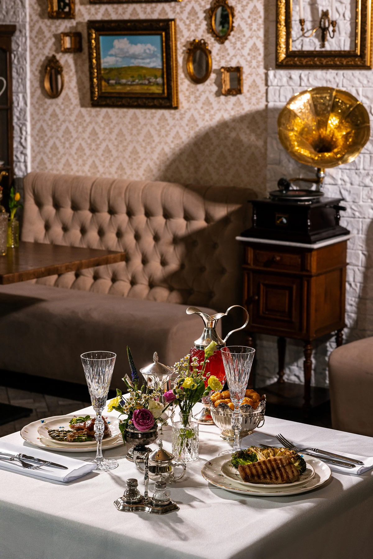 Отель Реавиль