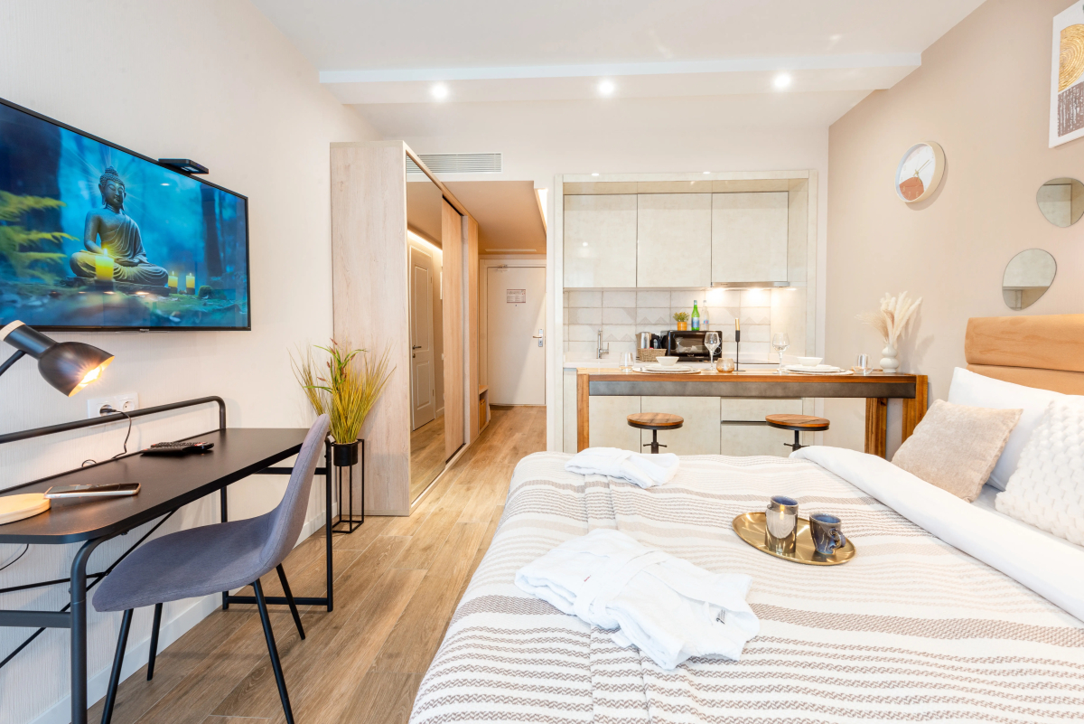 Квартира Vintage Haven Studio - Bohemian Style in Alliance Palace