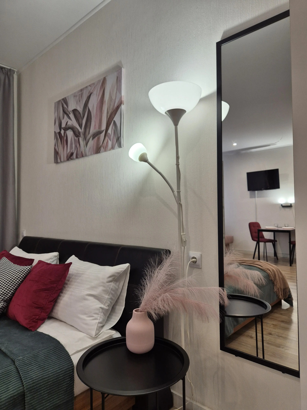 Квартира Студия с Теплой Лоджией у ТЦ Веер-Молл