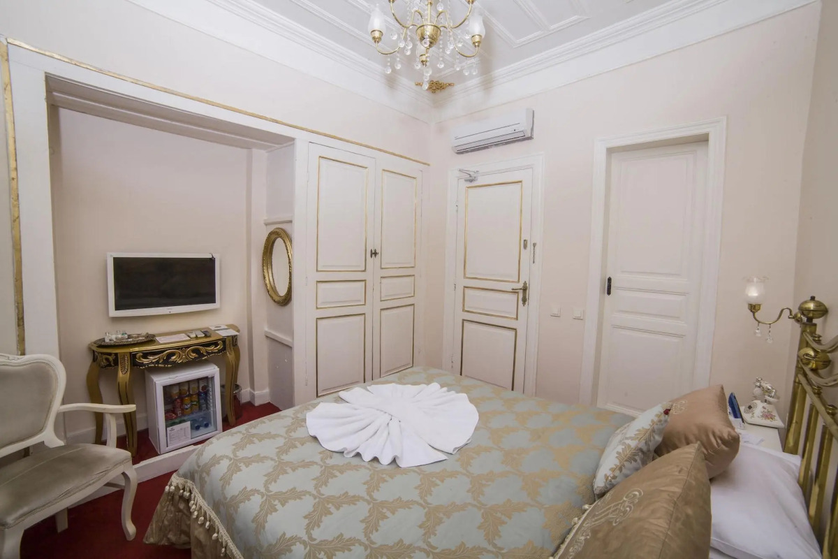 Отель HHK Hotel