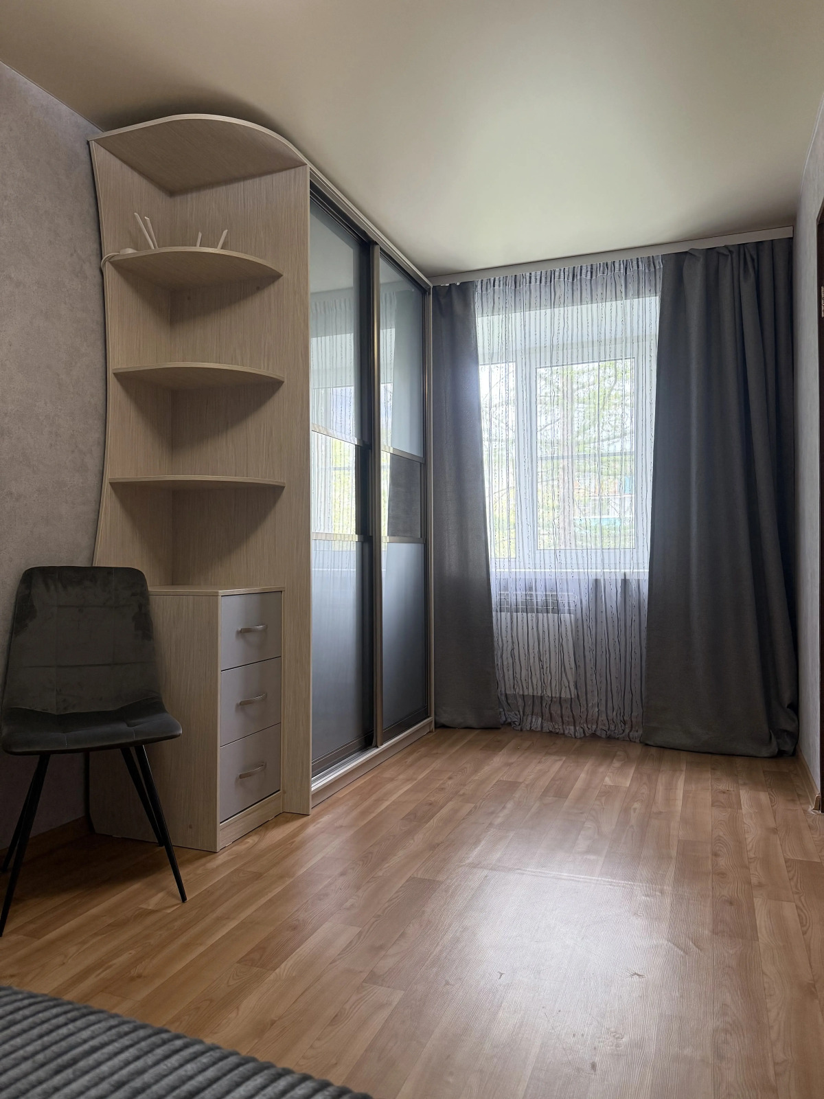 Квартира 2-комнатная в Ленинском районе рядом с метро Заречная