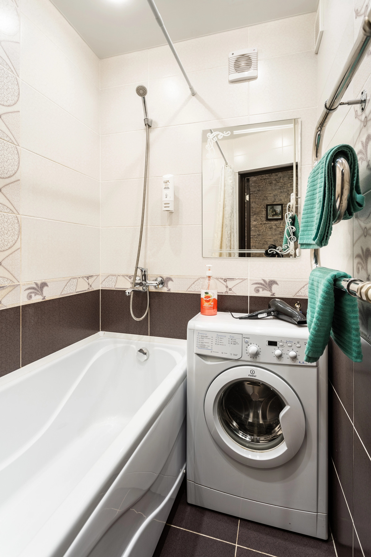 Апартаменты на Сутки на улице Октябрьской 46