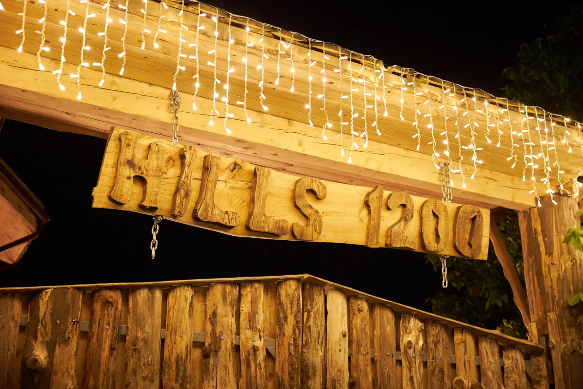 HILLS1200. Резиденция. Глэмпинг. Бани.