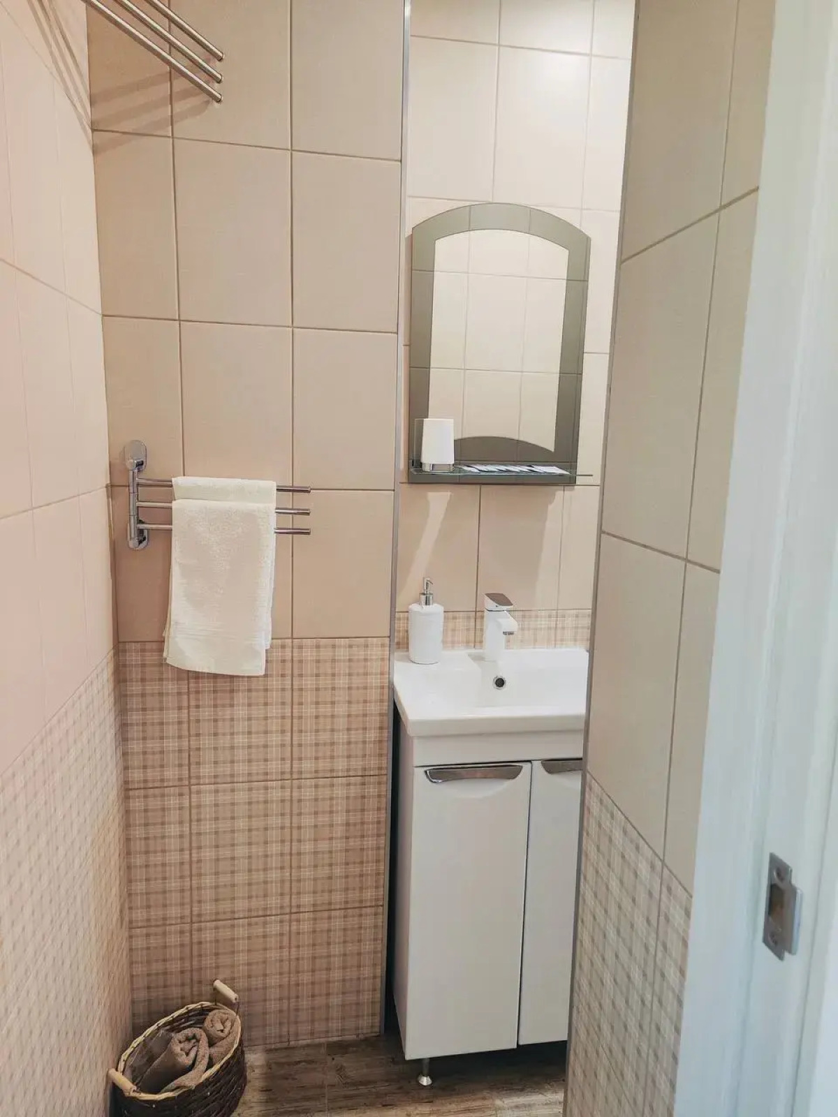 Квартира Студия на Луначарского 18