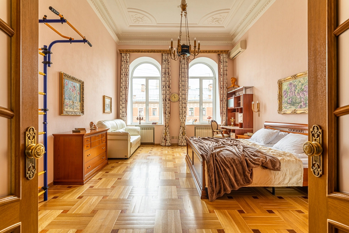 Апартаменты Большая Конюшенная 3