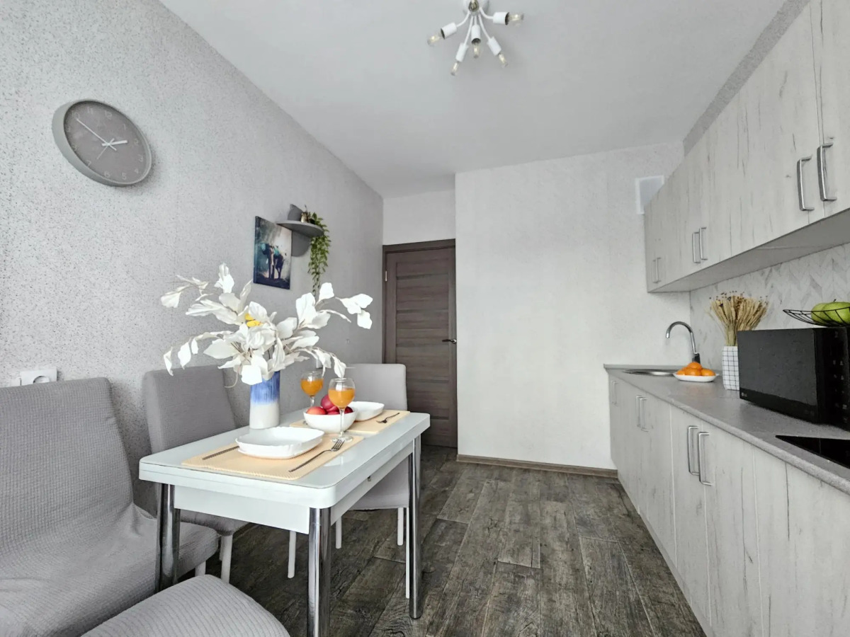 Квартира Светлояр