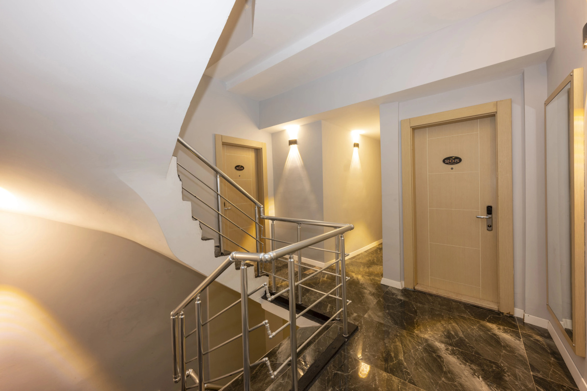 Legend Tulip Hotel