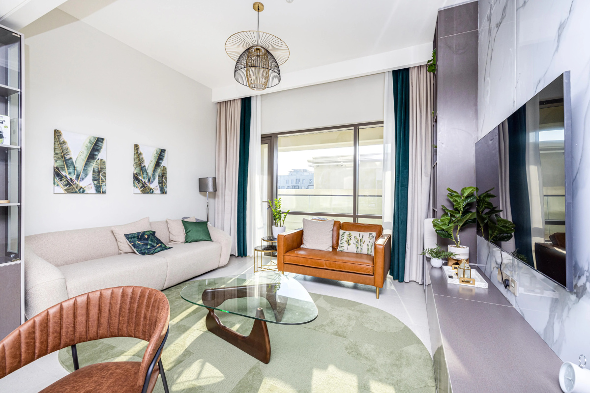 Апартаменты Сozy 1BR at Vida Residences Creek Beach