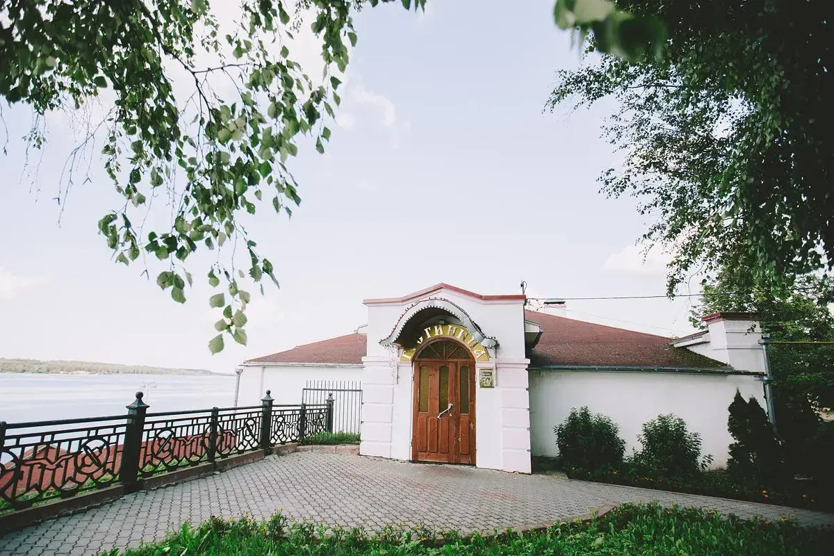 Отель Русская изба