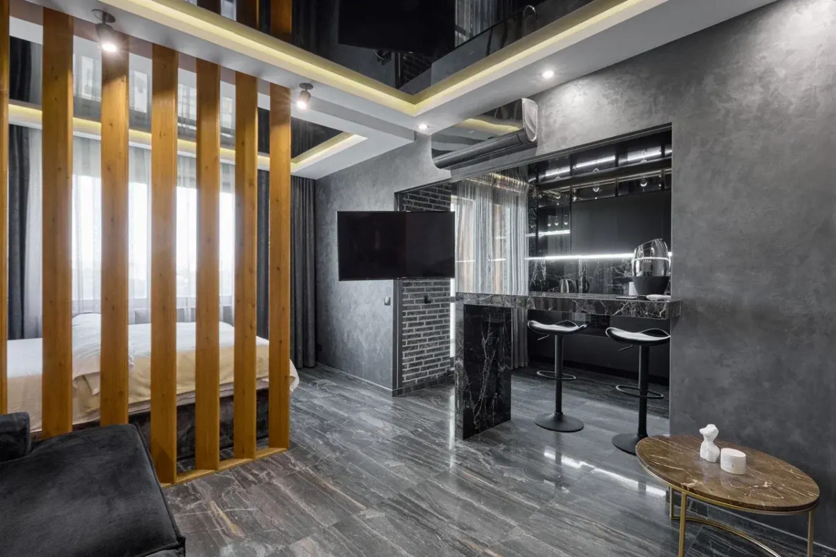 Апартаменты Reverie Black Space