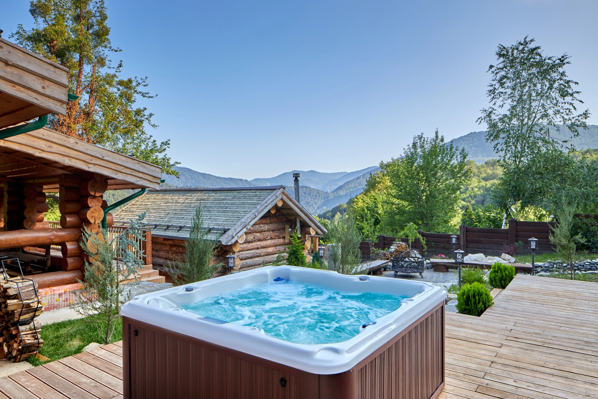 HILLS1200. Резиденция. Глэмпинг. Бани.