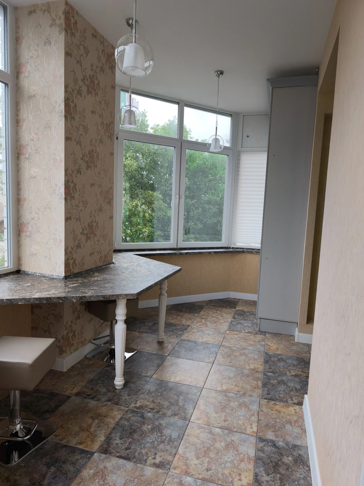 Квартира просторная на Богдана Хмельницкого