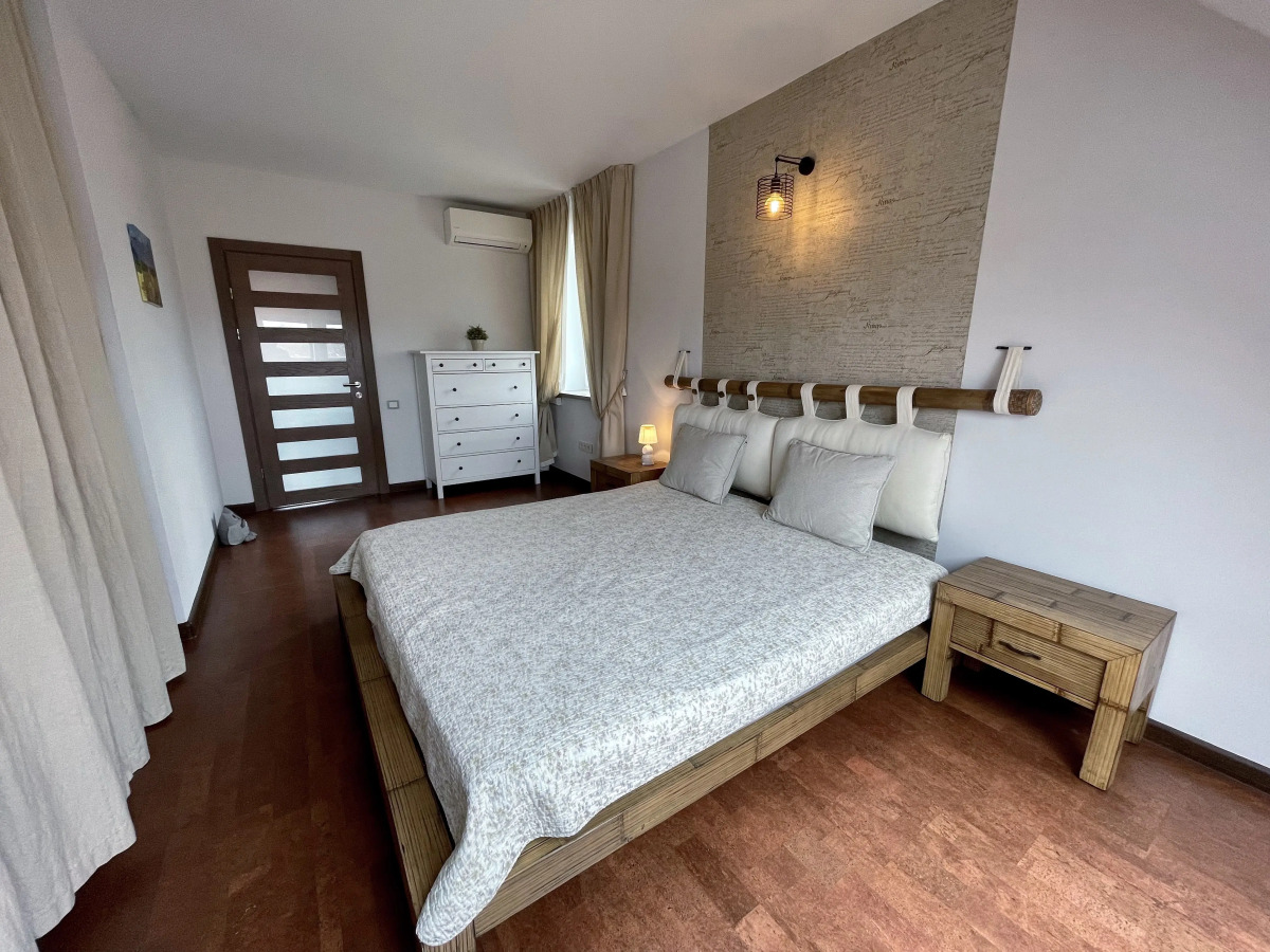 Квартира Трехкомнатная Cемейная в Amalienau