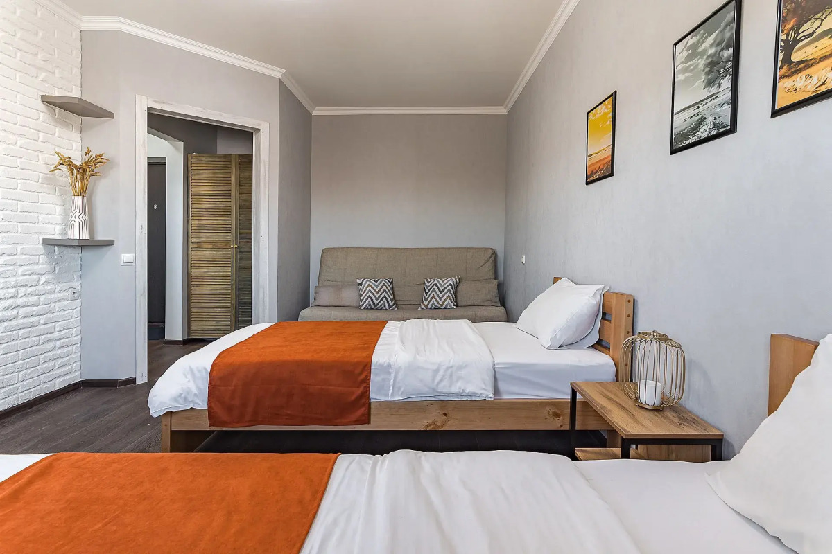 Квартира на ул. Бурнаковская 107