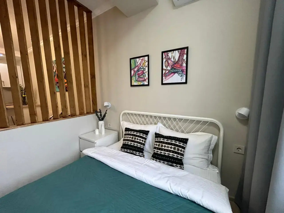 Апартаменты Студия Алма с  прекрасным видом на город