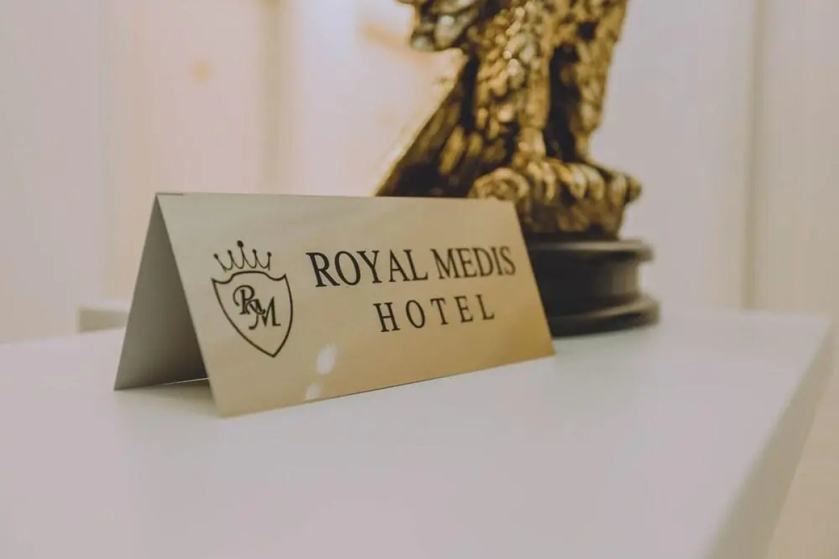 Отель Royal Medis