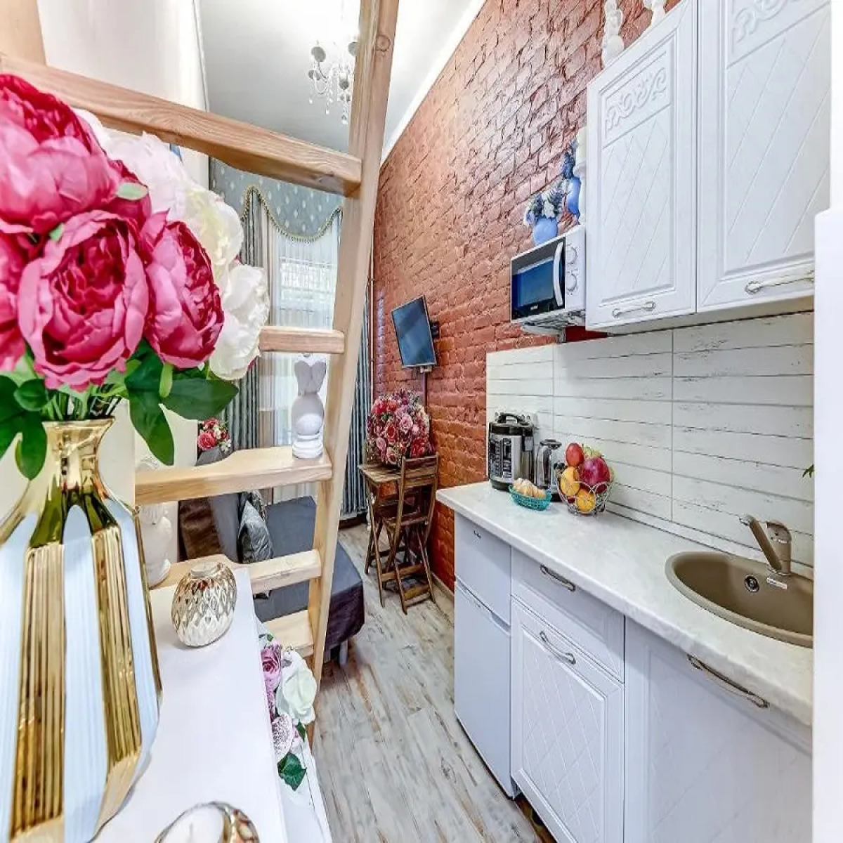 Апартаменты на набережной Обводного канала