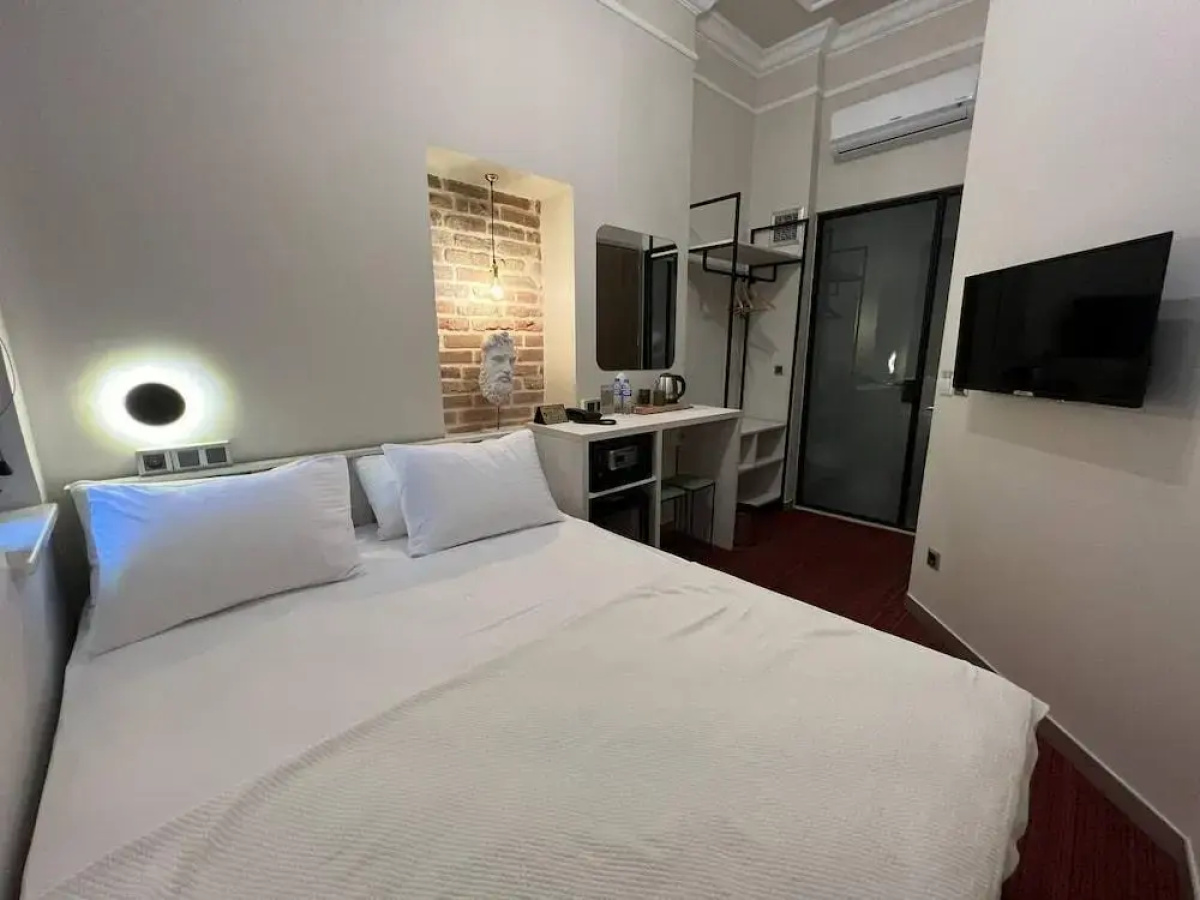 Отель Rafinn Hotel