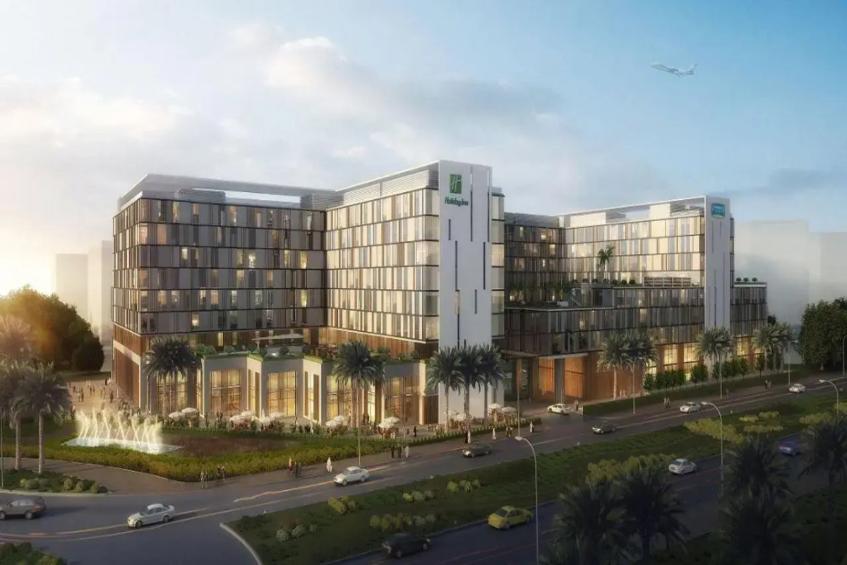 Holiday Inn Dubai al-Maktoum Airport, an IHG Hotel