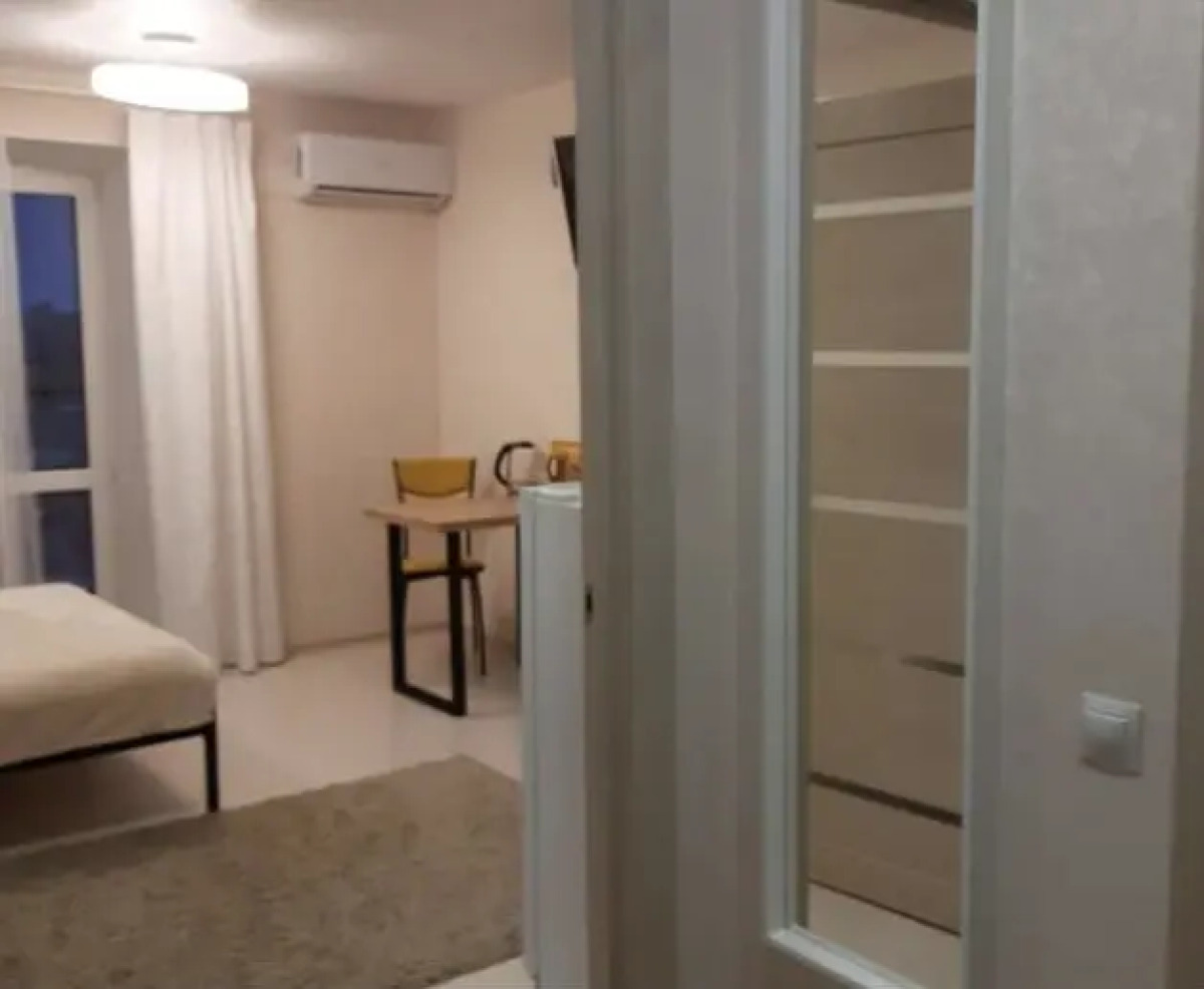 Апартаменты Light House У ТЦ Жемчужина