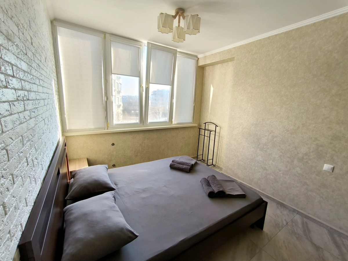 Апартаменты у пляжа Парк Победы на 4 гостей