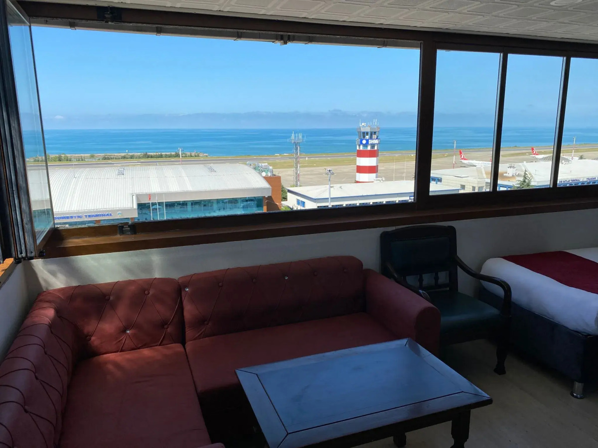 Отель Elit Holiday Hotel