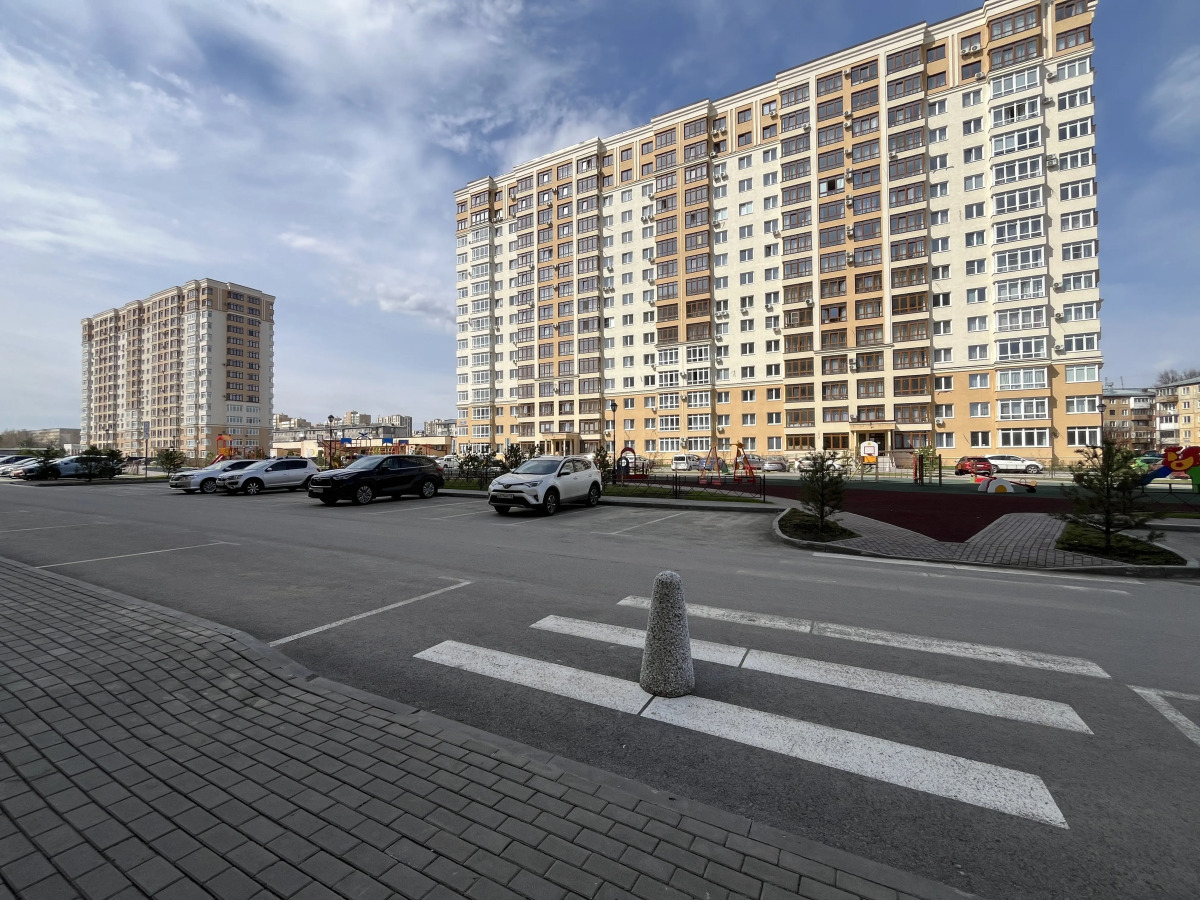 Апартаменты Unique Apart Листва в элитном ЖК рядом со Знаменским Собором и Губернаторской кадетской школой МЧС на Мичурина 58/1