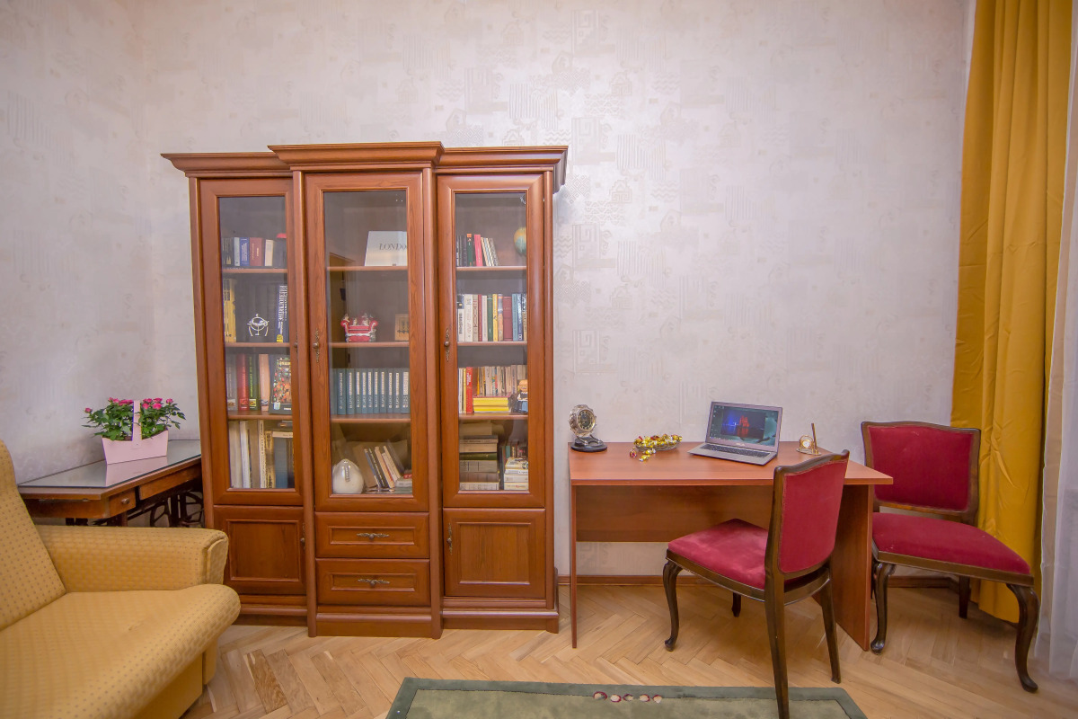 Апартаменты St. Isaak's 4 bedroom & 3 bathroom