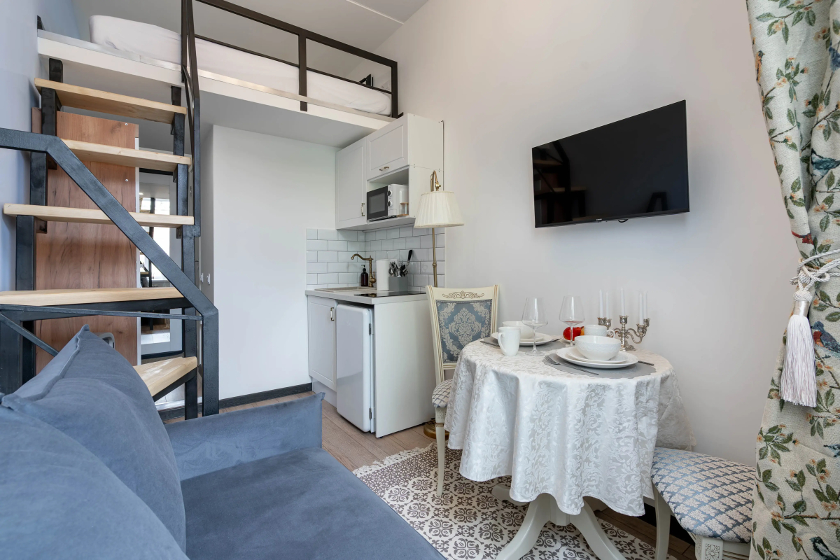 Квартира Уютная Студия на Петроградской Стороне