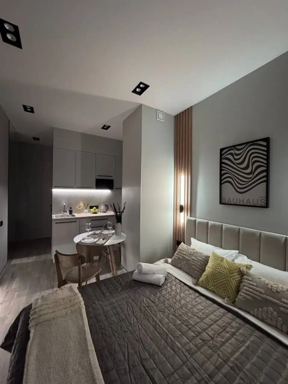 Квартира Студия Business Yellow у метро Площадь Ильича