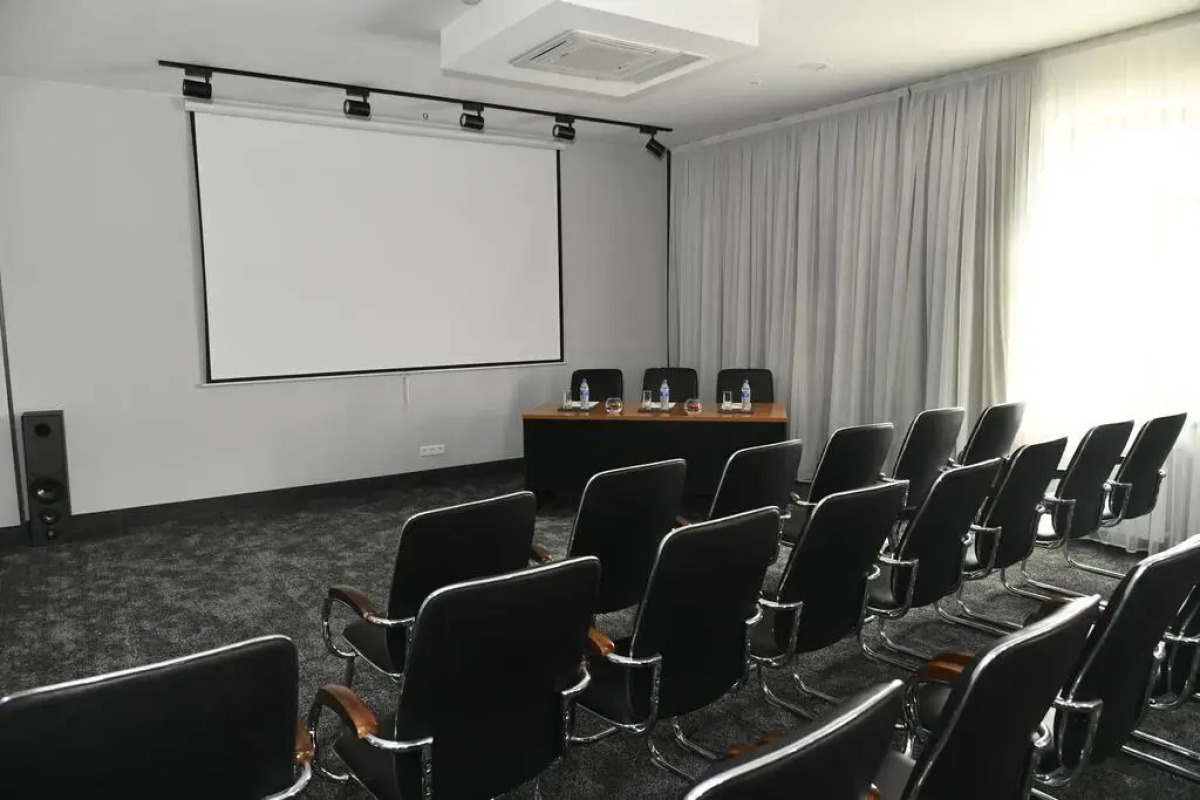 Отель Krokus Plaza