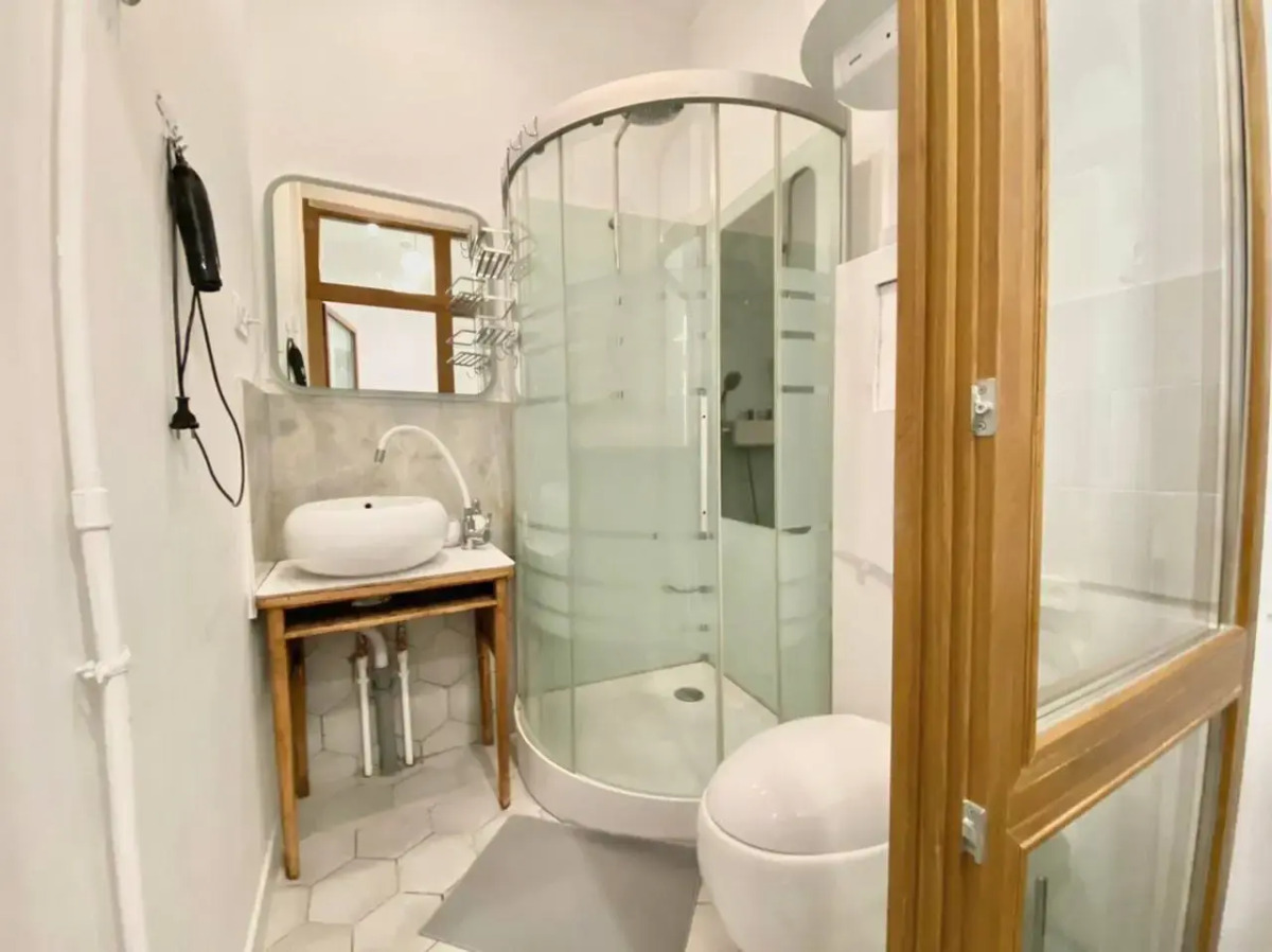 Квартира Art Tolstoy House