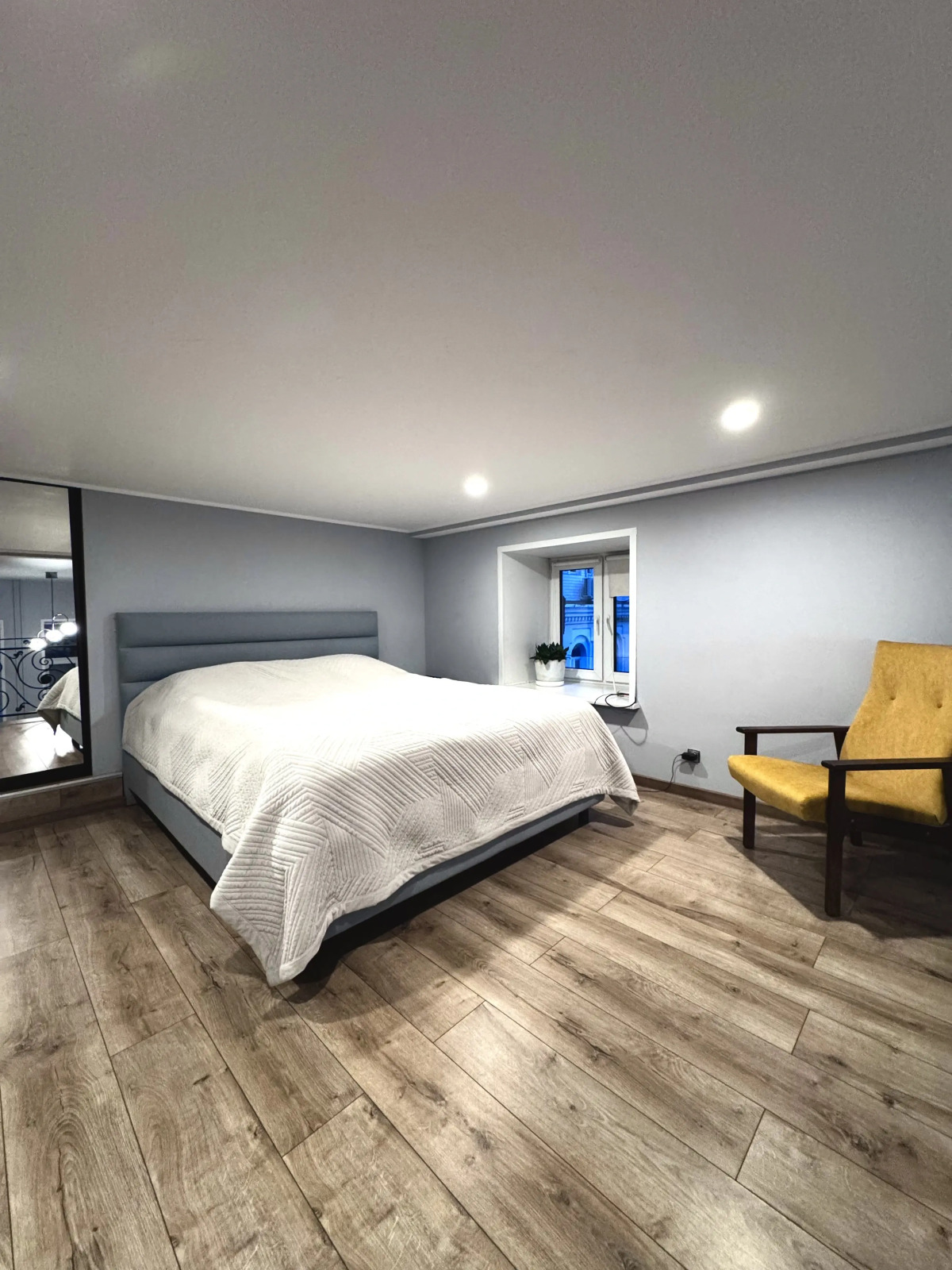 Квартира Cтудия Лофт Двухуровневая Yarapartments