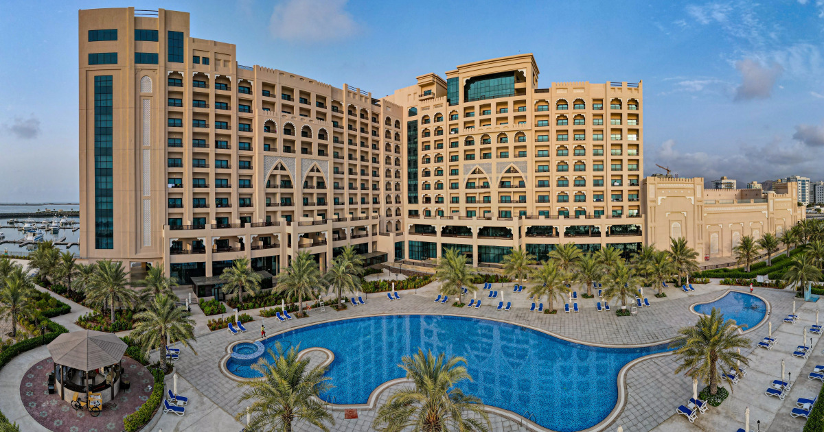 Al Bahar Hotel & Resort
