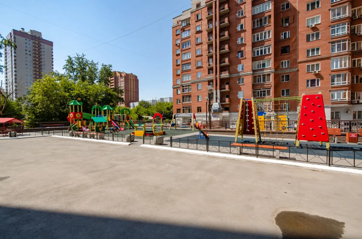 Апартаменты на улице Фрунзе 20 этаж 22