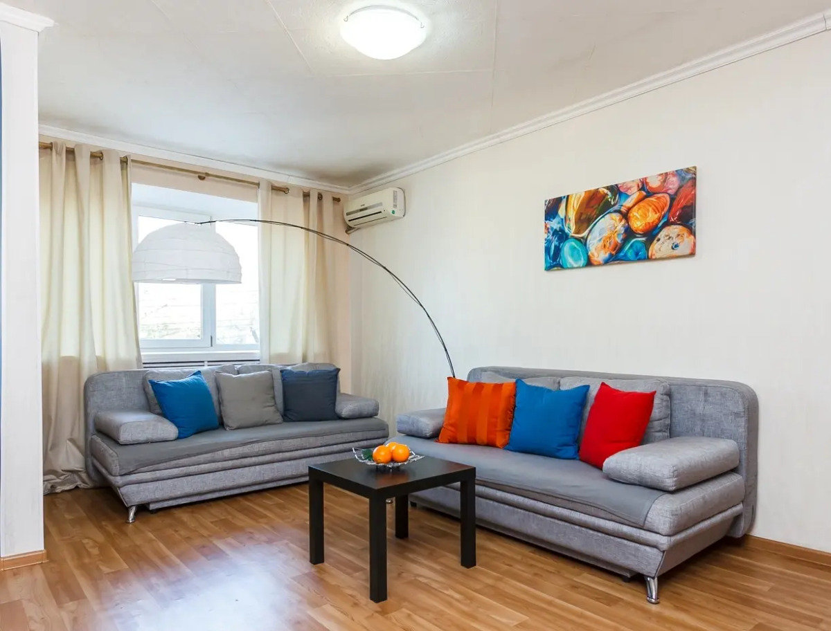 Апартаменты Шеронова 63